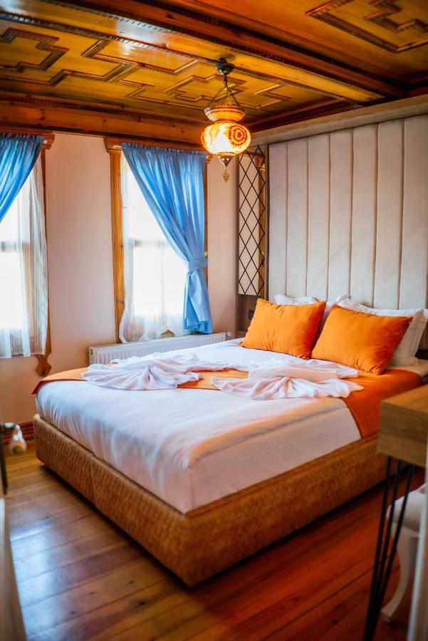 Astra Boutique Hotel Истанбул Екстериор снимка