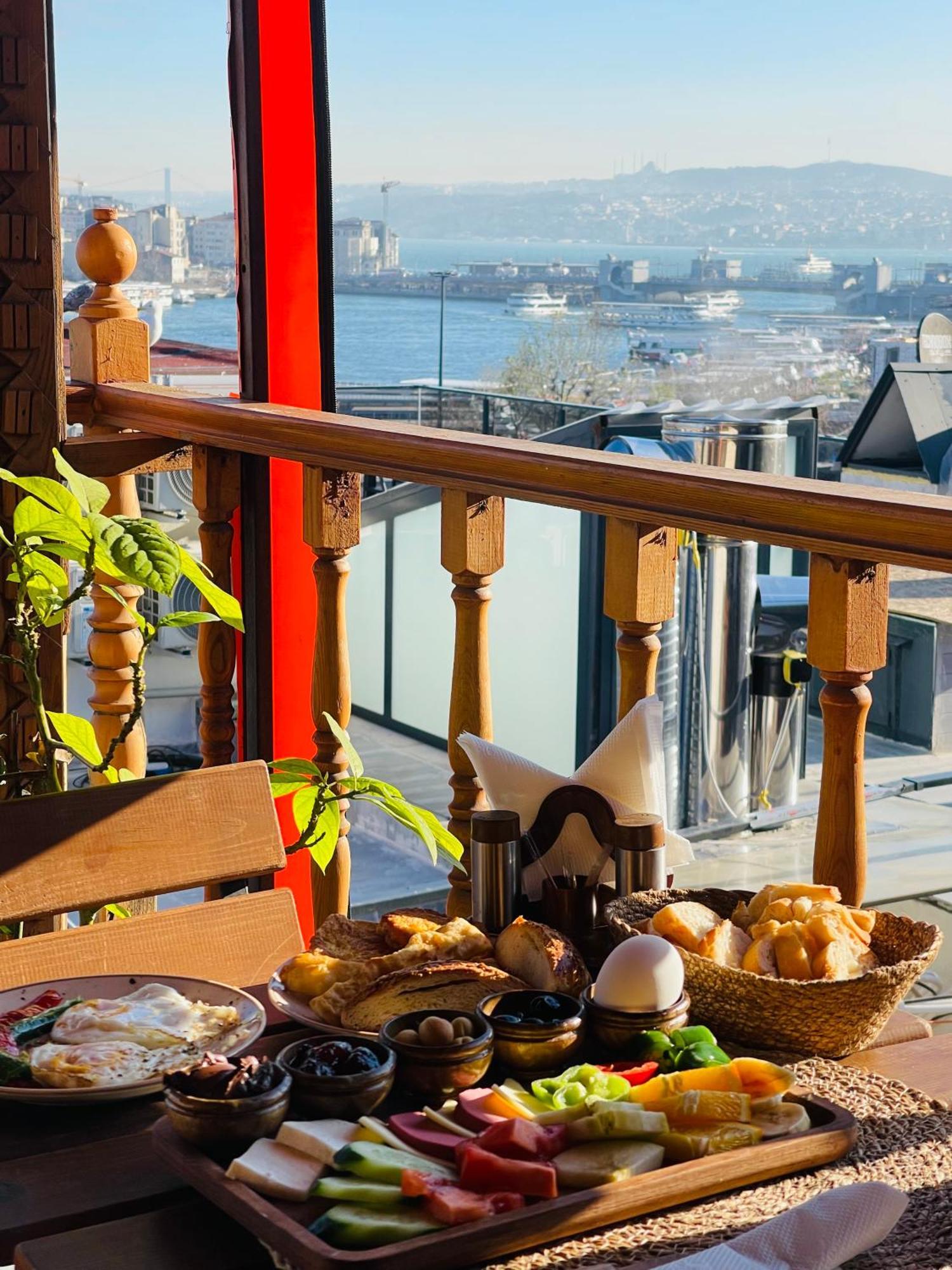 Astra Boutique Hotel Истанбул Екстериор снимка